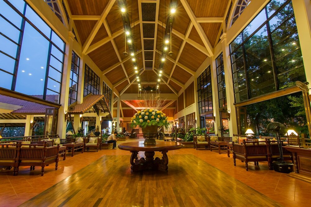 Фото Angkor Palace Suite & Villa