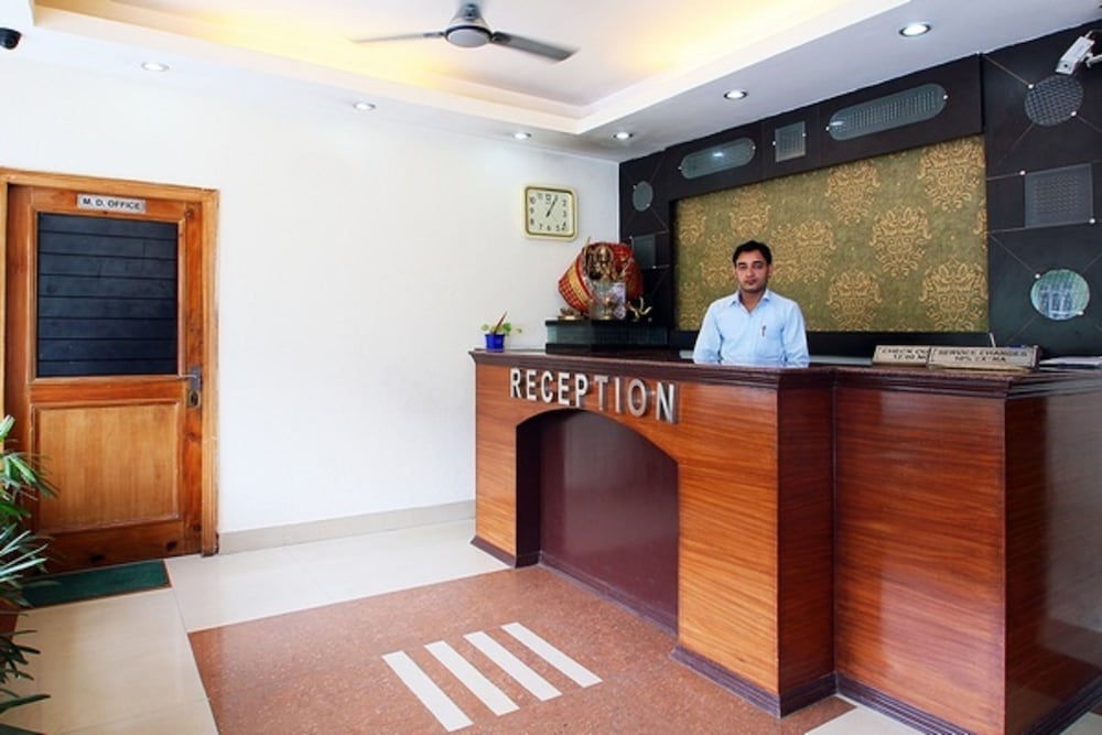 Фото Aj International