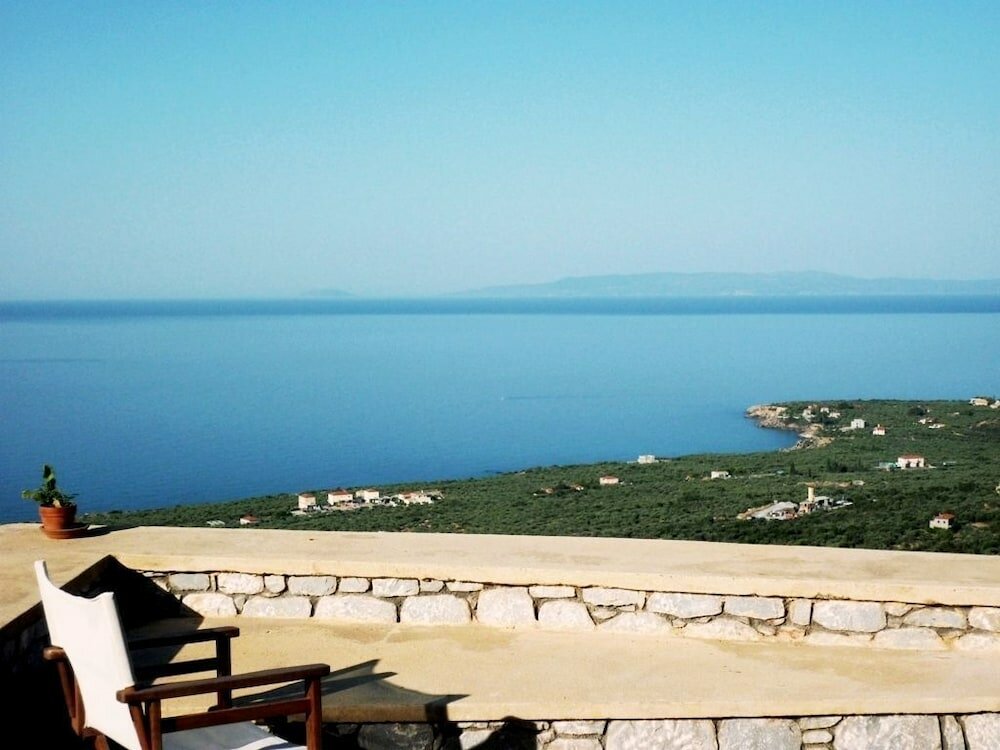 Фото Rathimata villas