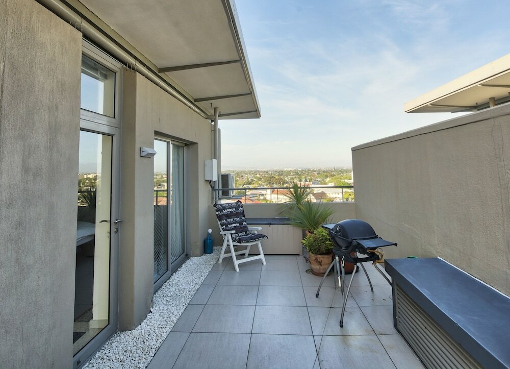 Фото The Quadrant Apartments