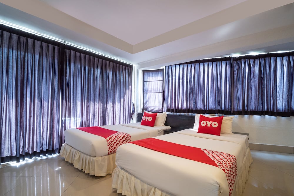 Фото Oyo 835 Koh Chang Luxury Hotel