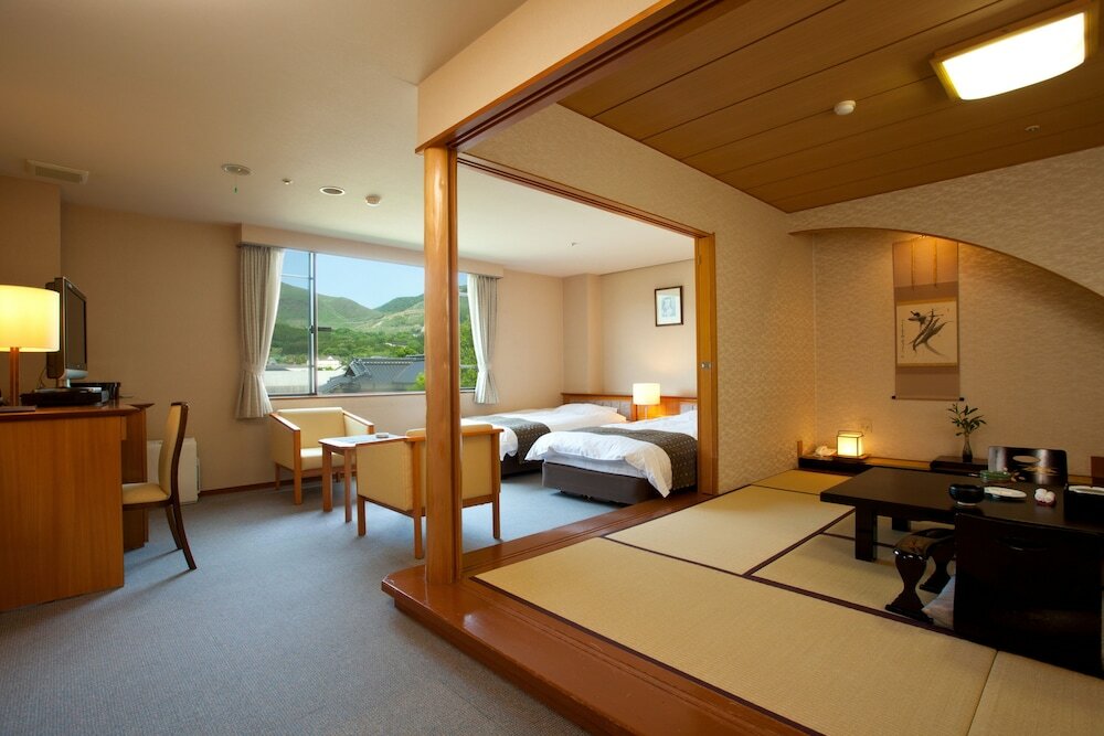 Фото Yufuin Hotel Shuhokan