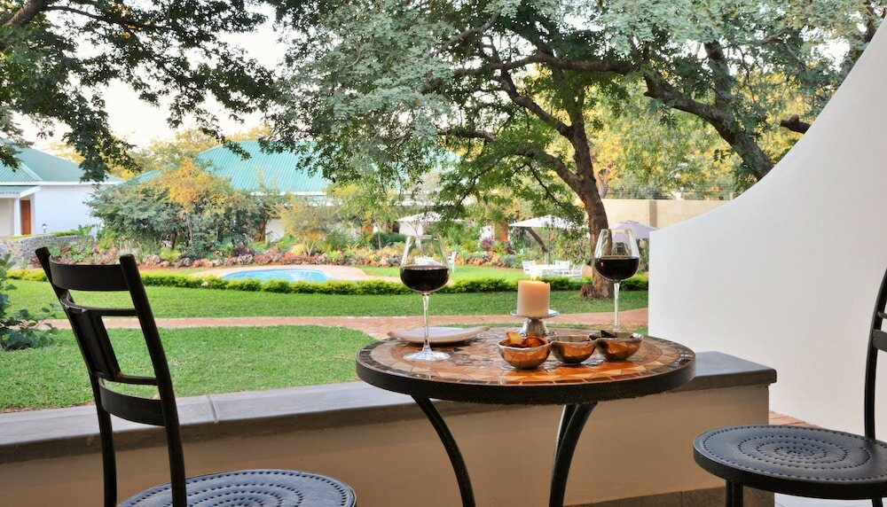 Фото Batonka Guest Lodge