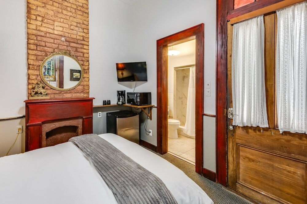 Фото Royal Barracks Guest House