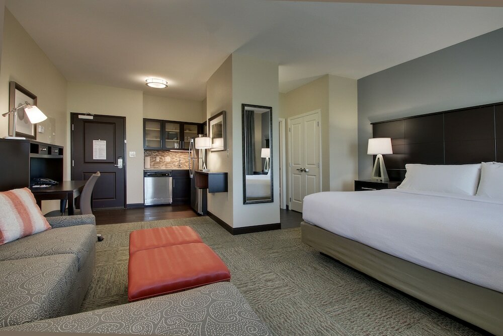 Фото Staybridge Suites Plano - The Colony, an Ihg Hotel