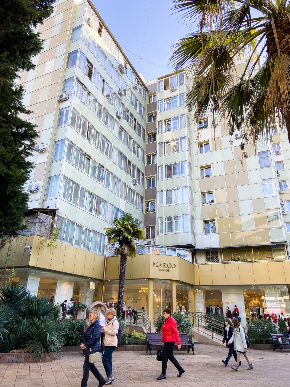 Фото отеля 1