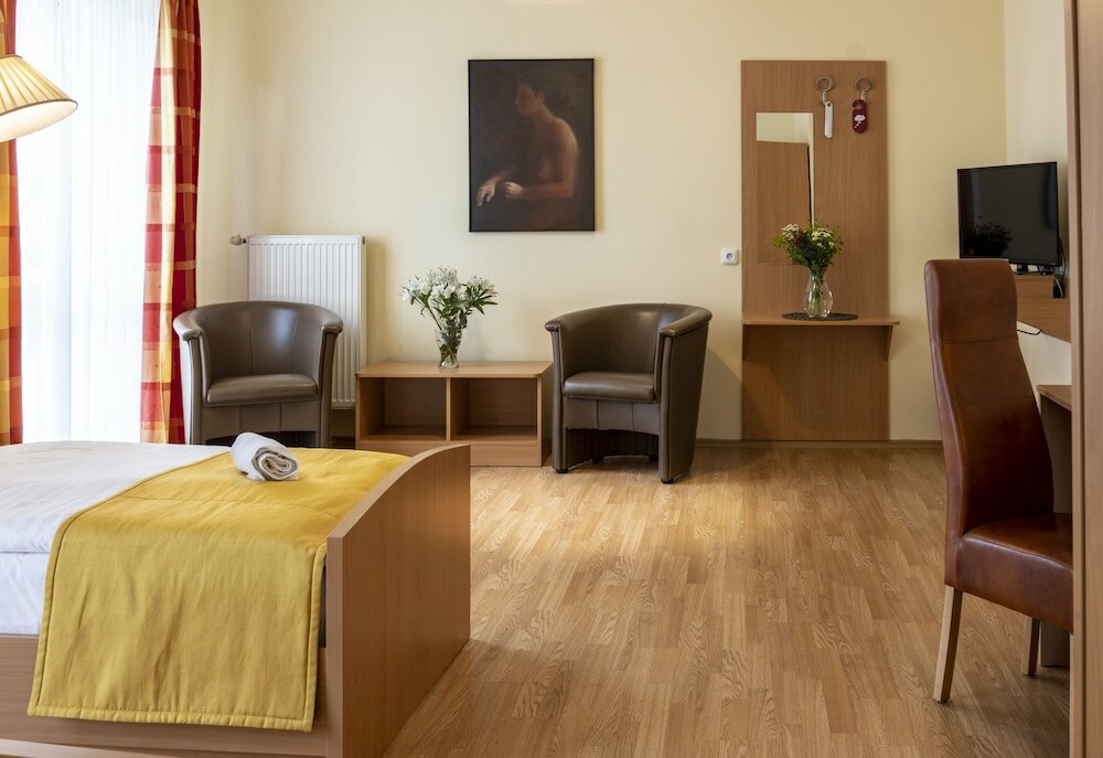 Фото Hotel Pavilon