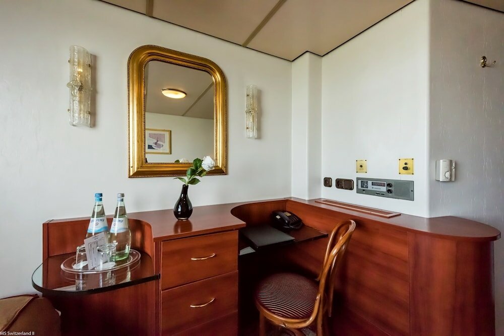 Фото Knm Ms Switzerland II - Frankfurt