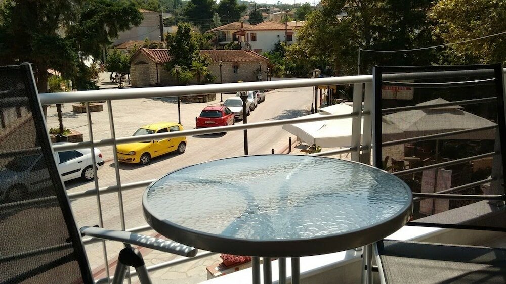 Фото Kentrikon Suites