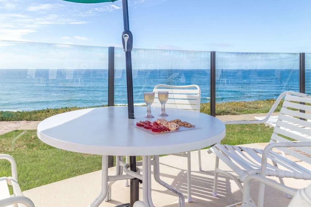 Фото Wave Crest Resort