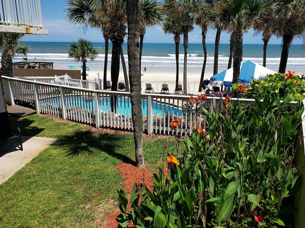 Фото Flamingo Inn Beachfront