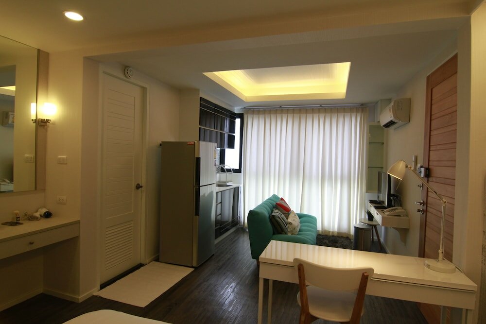 Фото S Bloc Saladaeng