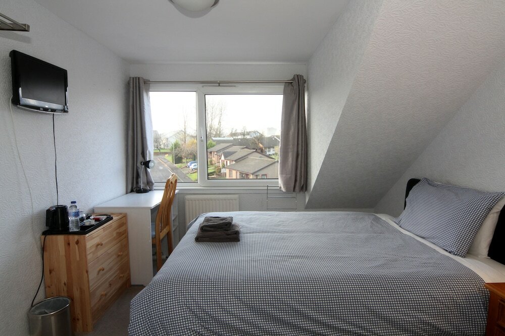 Фото Dean Park Guest House