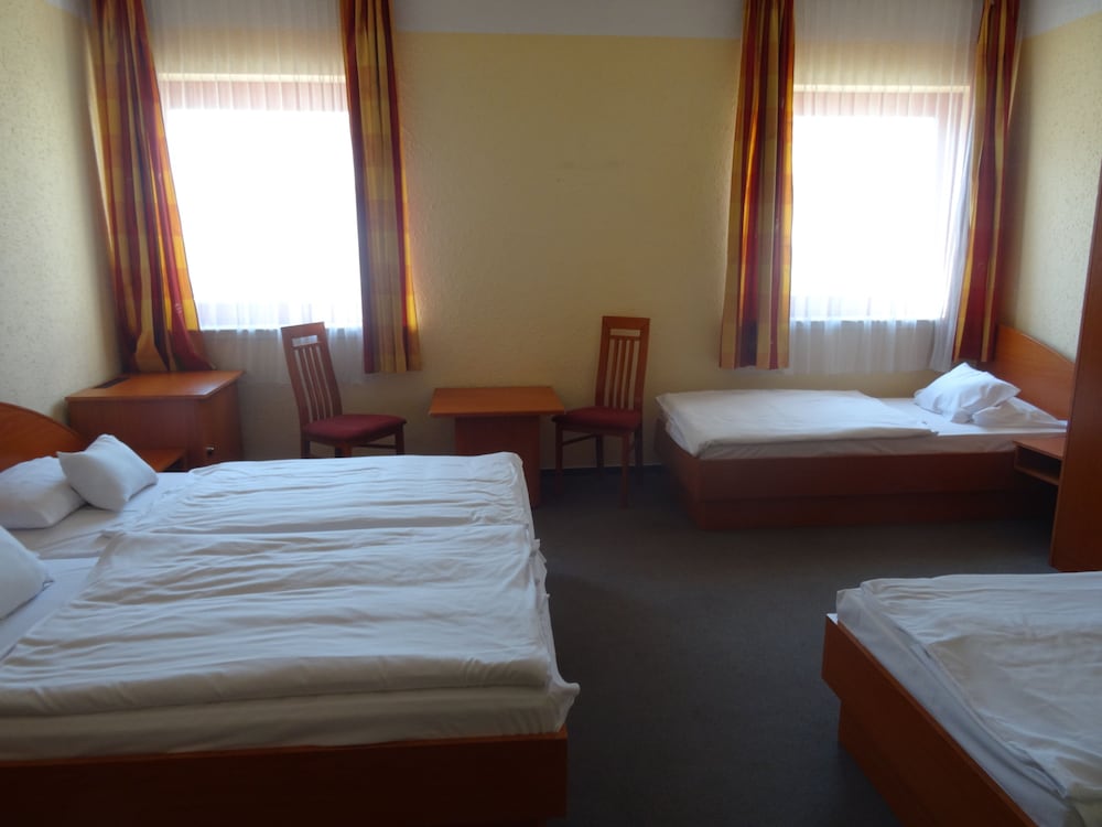 Фото Homoky Hotels Bestline Hotel