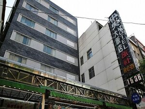 Гостиница Central Hotel в Чжунли