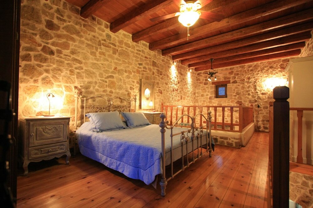 Фото Lithos Traditional Houses