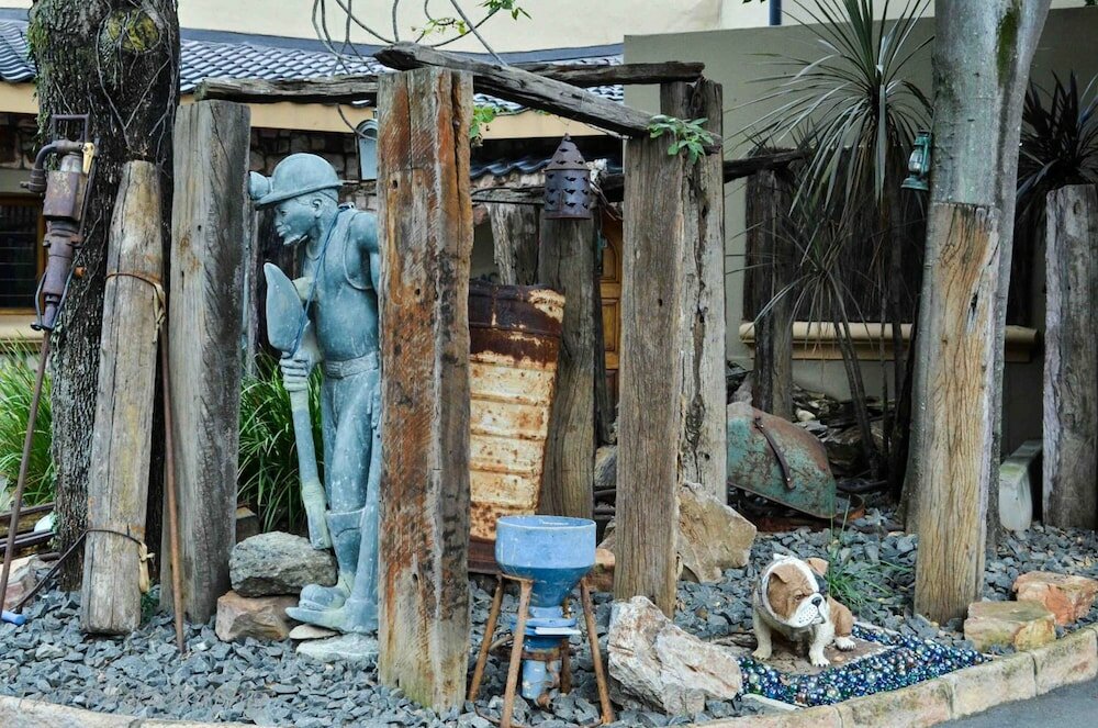 Фото Five A Morris