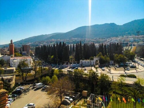 Гостиница Hotel Les Zianides в Тлемсене