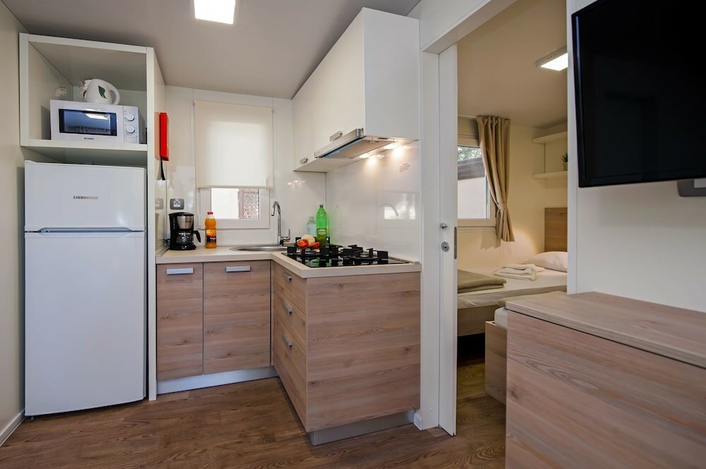 Фото Mediteran kamp Mobile Homes in Camping Klenovica