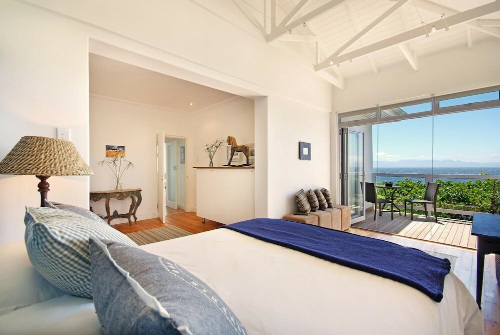 Фото Watercolours Studios