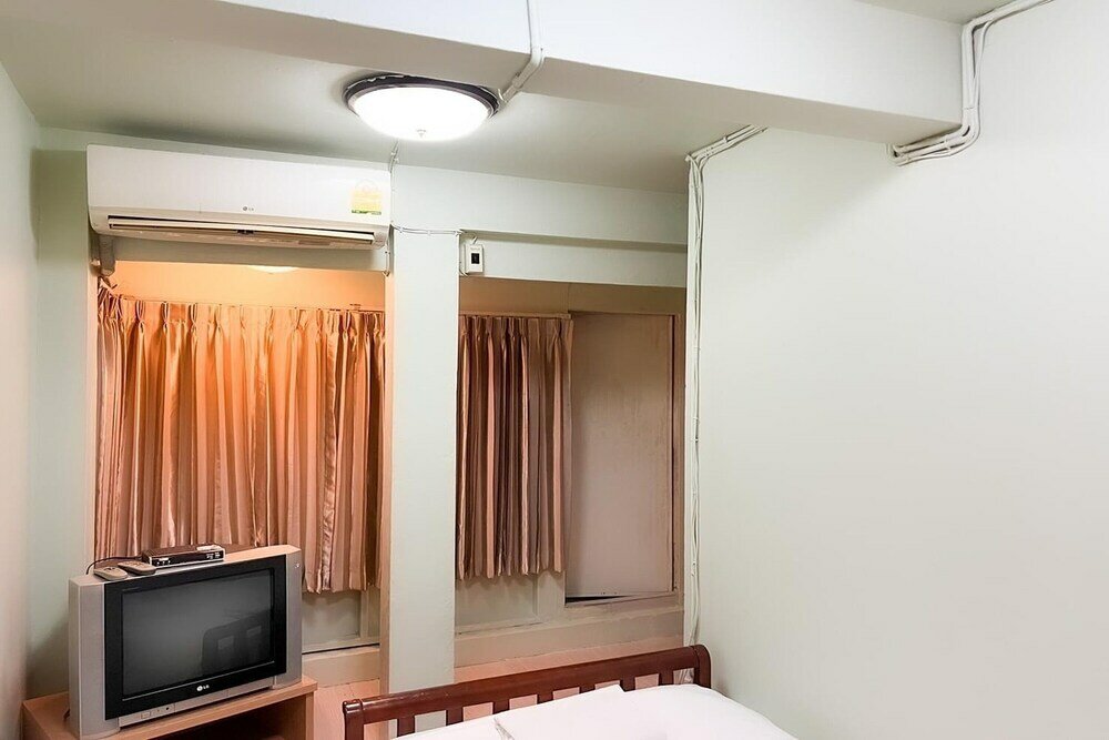 Фото Freesia Saladaeng Silom Apartments