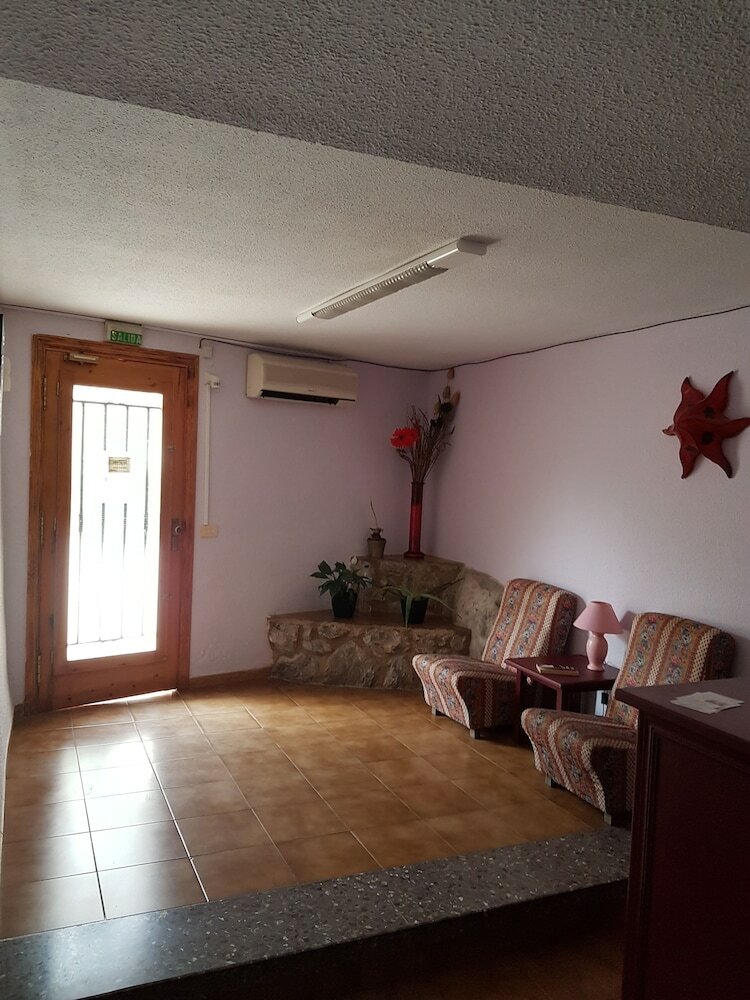 Фото Hostal L Escaleta