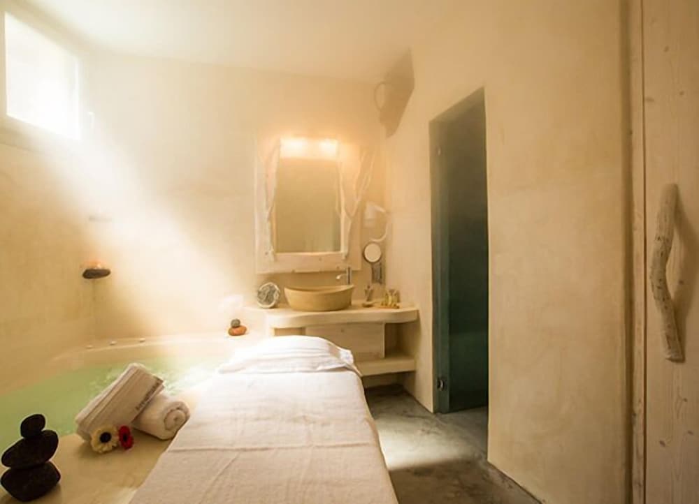 Фото Love Nest villa