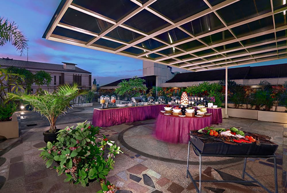 Фото Famous Hotel Kuta