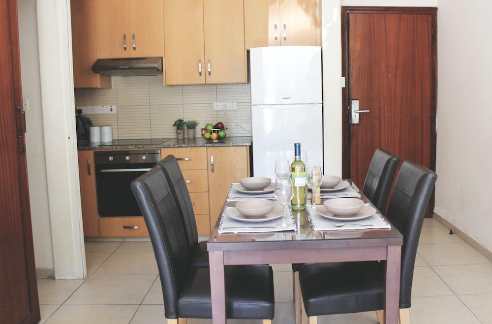 Фото St. Mamas Hotel Apartments