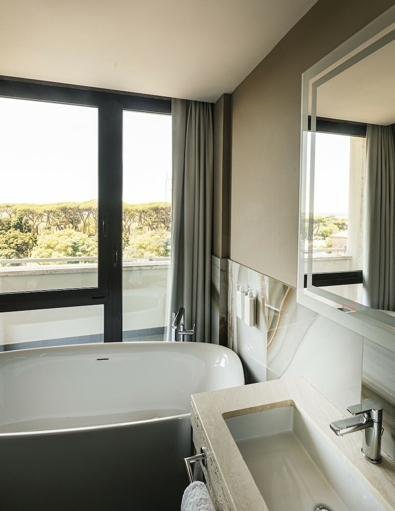 Фото The Tribune, part of JdV by Hyatt