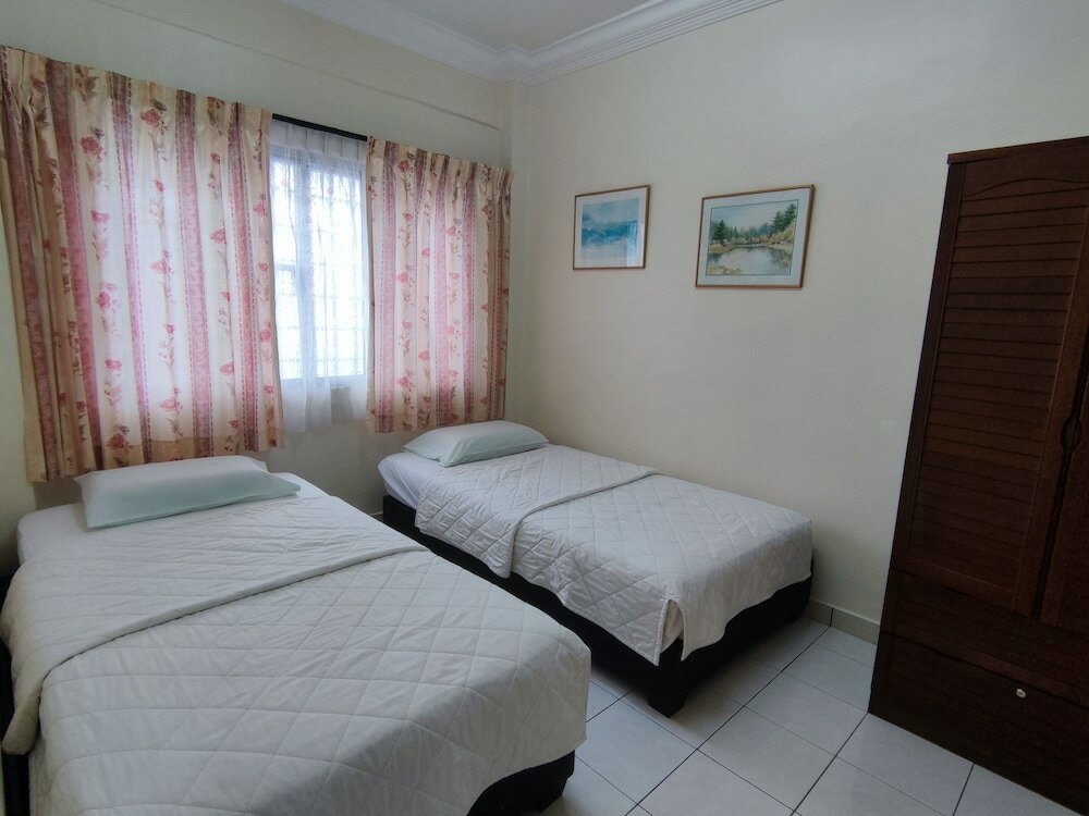 Фото Kpw at Royal Lily Apartment