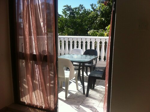 Гостиница Upper Room Guest House во Франсистауне