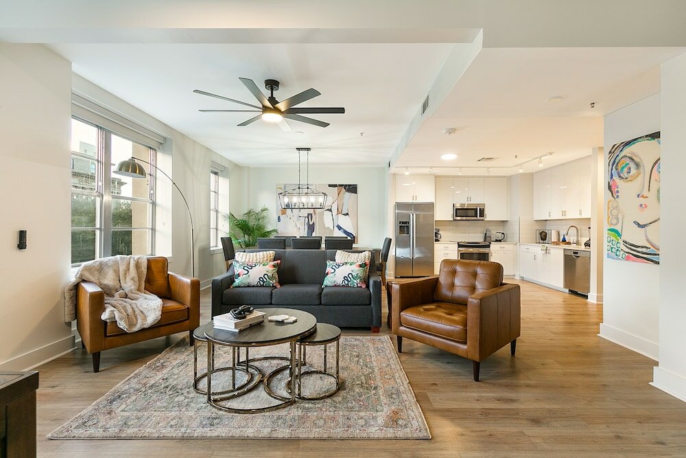 Фото Heart of Nola Modernized 4br Condo Gem