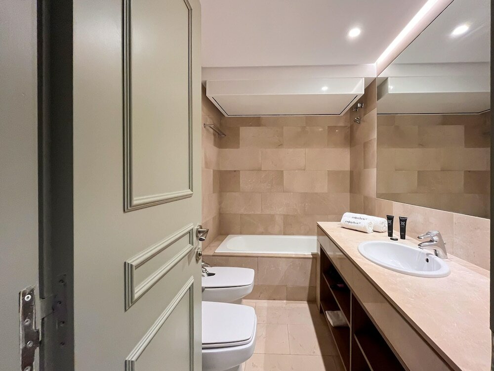 Фото Passeig de Gracia by Enjoybcn