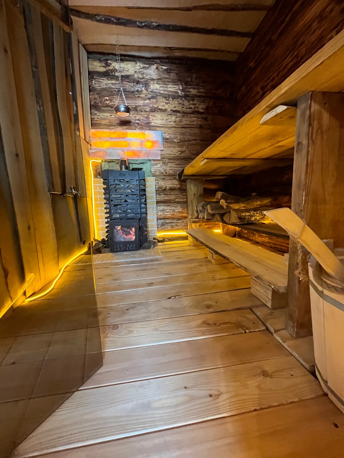 Фото Дом в лесу