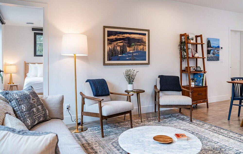 Фото Powder Pines Retreat Revelstoke Vacation