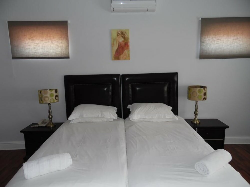 Фото Albatross Guest House