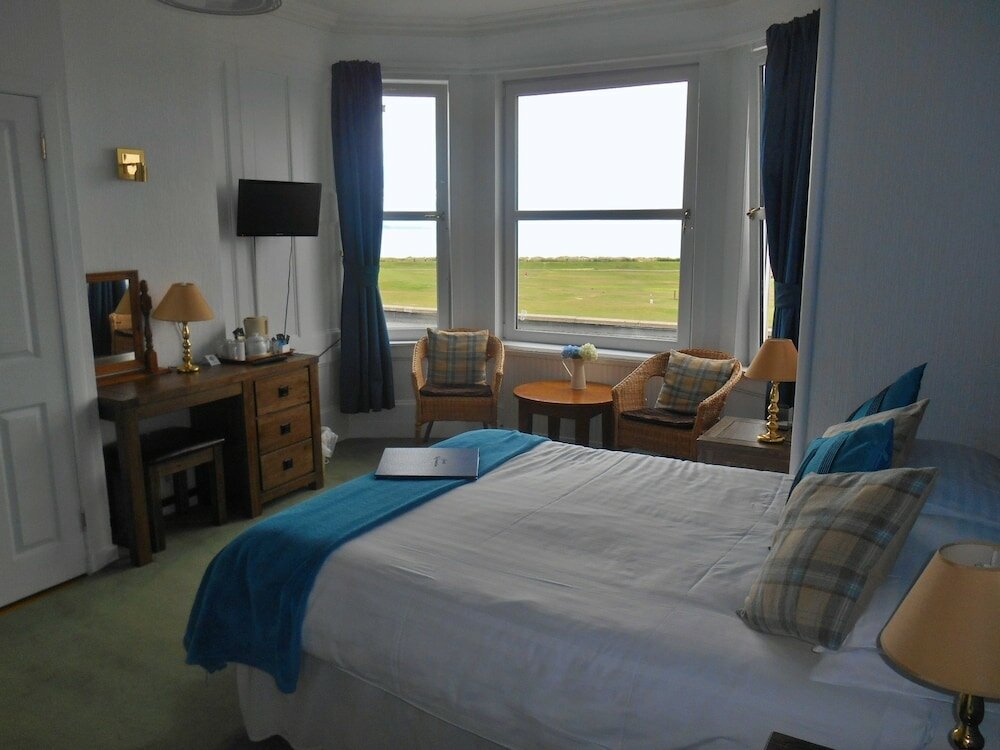 Фото The Bandstand