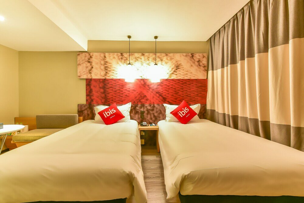 Фото Ibis Guilin Railway Station hotel