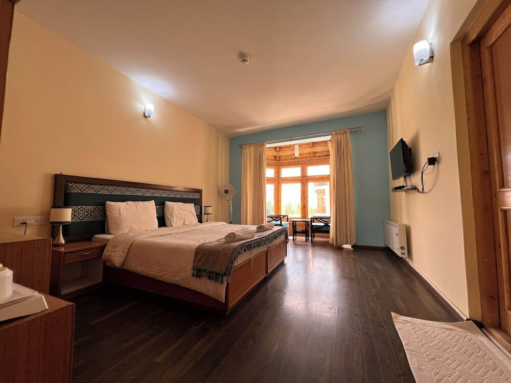 Фото Hotel New Glacier View