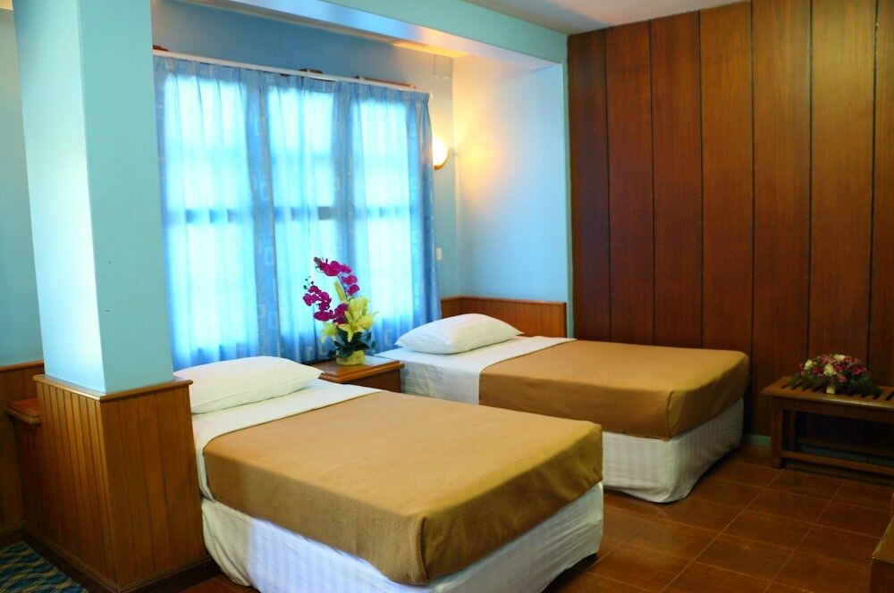 Фото Royal City Hotel