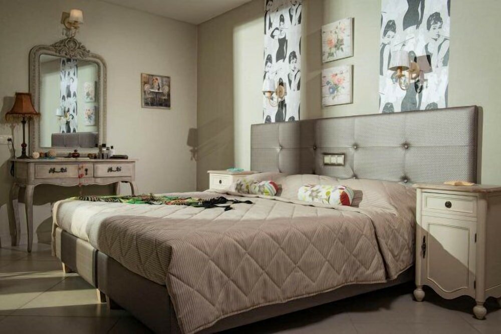 Фото King's Village Apartments