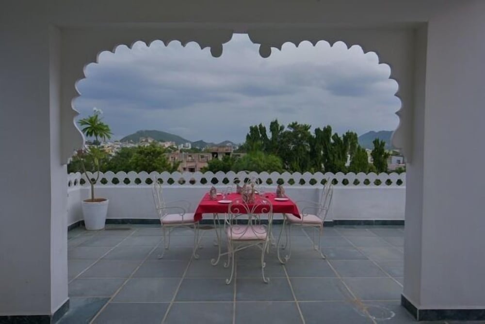 Фото The Lavitra Udaipur