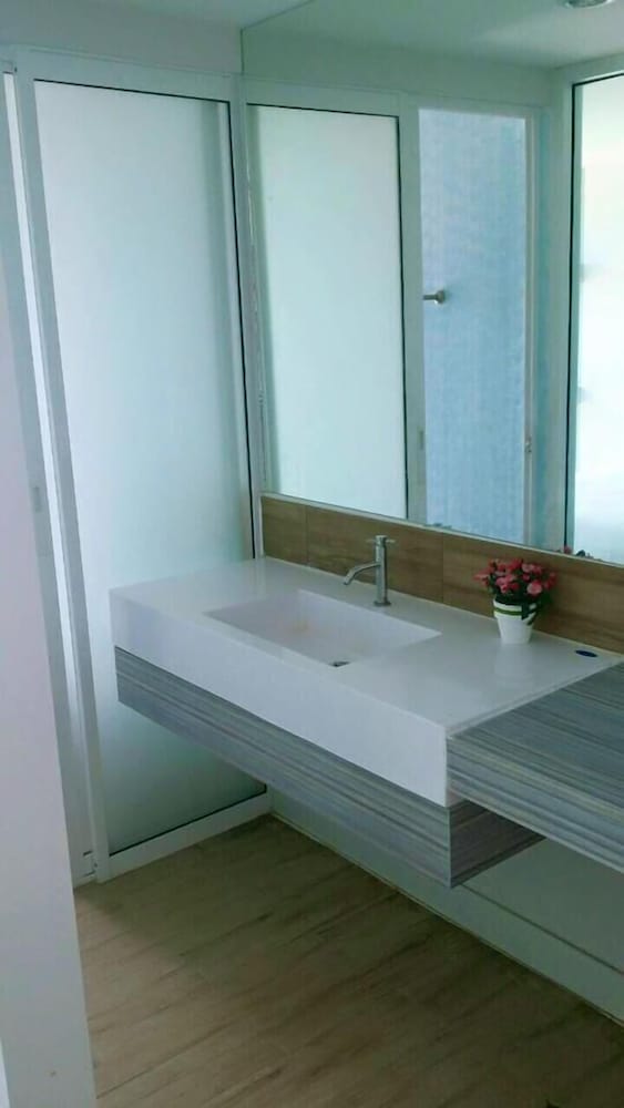 Фото Nantra Pattaya Baan Ampoe Beach