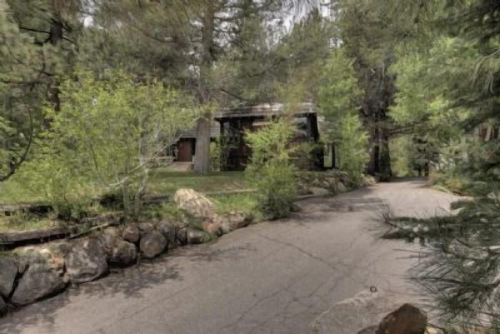 Фото Squaw Valley Paradise