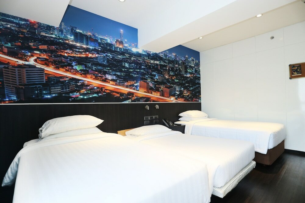 Фото Galleria 12 Sukhumvit Bangkok by Compass Hospitality