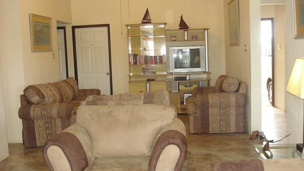 Фото Croton Studio at Sungold House Barbados