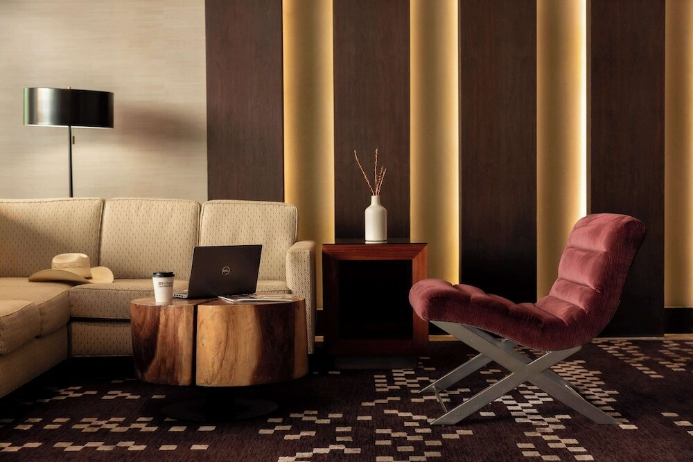 Фото Hilton Garden Inn Downtown Dallas