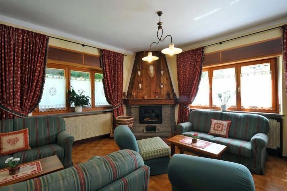 Фото Hotel Beau Sejour