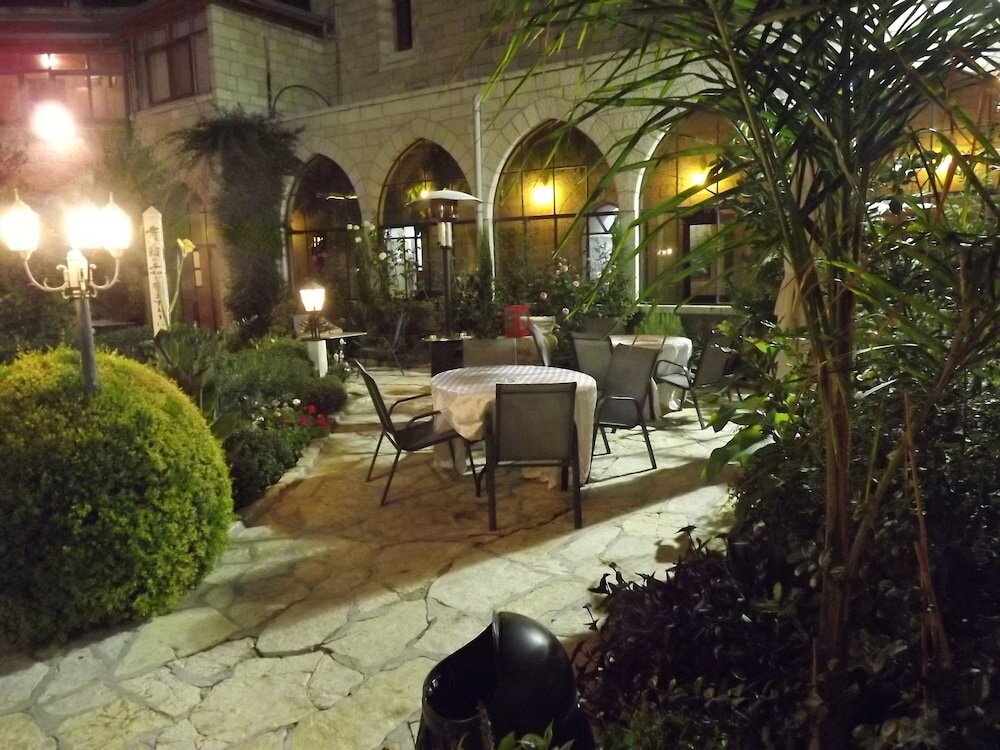 Фото St. Georges Cathedral Pilgrim Guesthouse